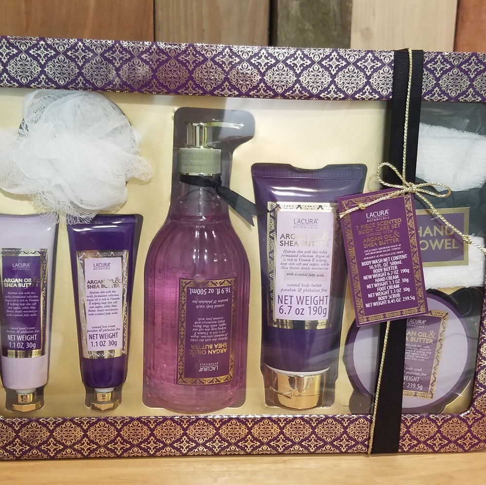 Lacura 7 piece Body Care and 4 Piece Lotion Set